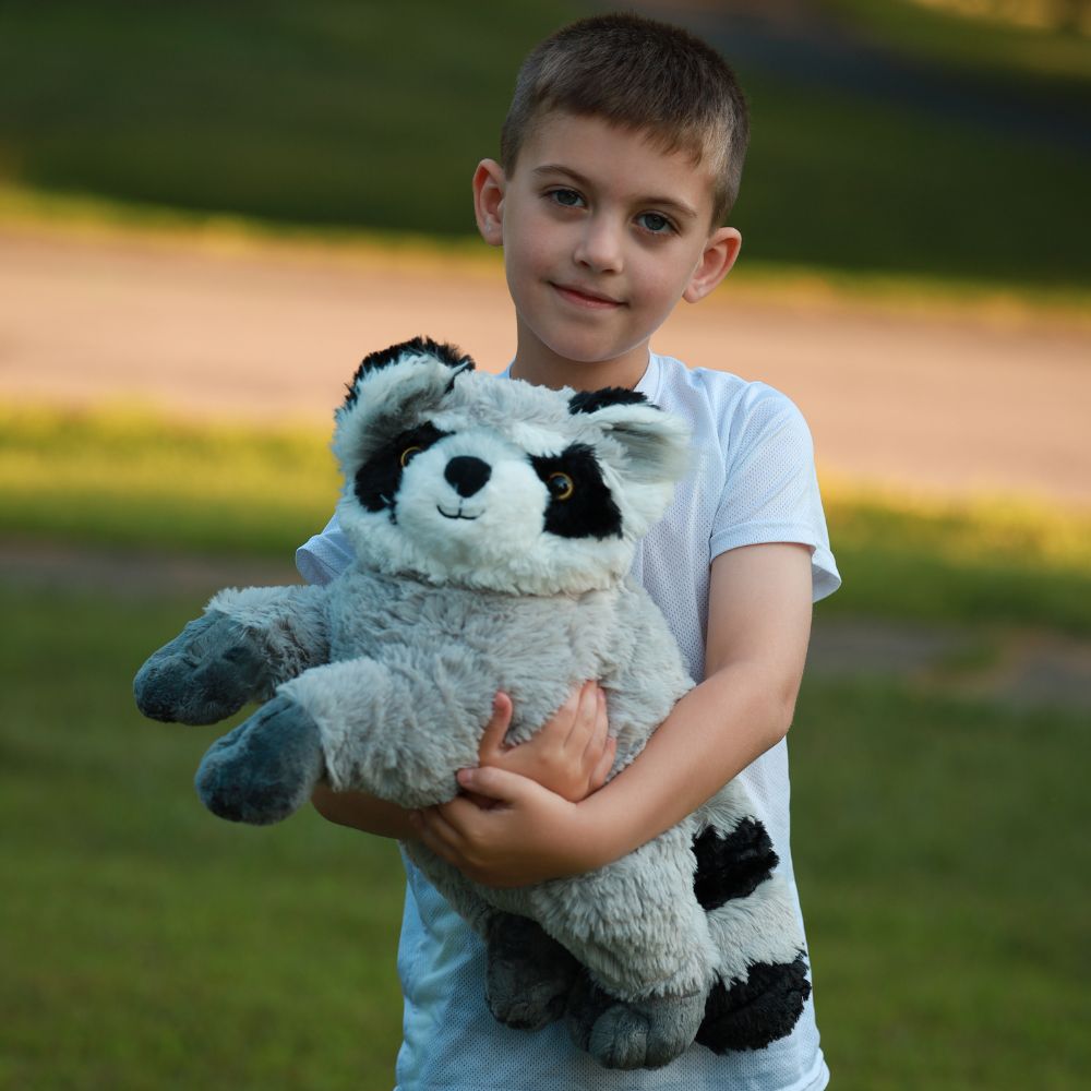 Big Raccoon with Four Mini Raccoons, 17.7 Inches
