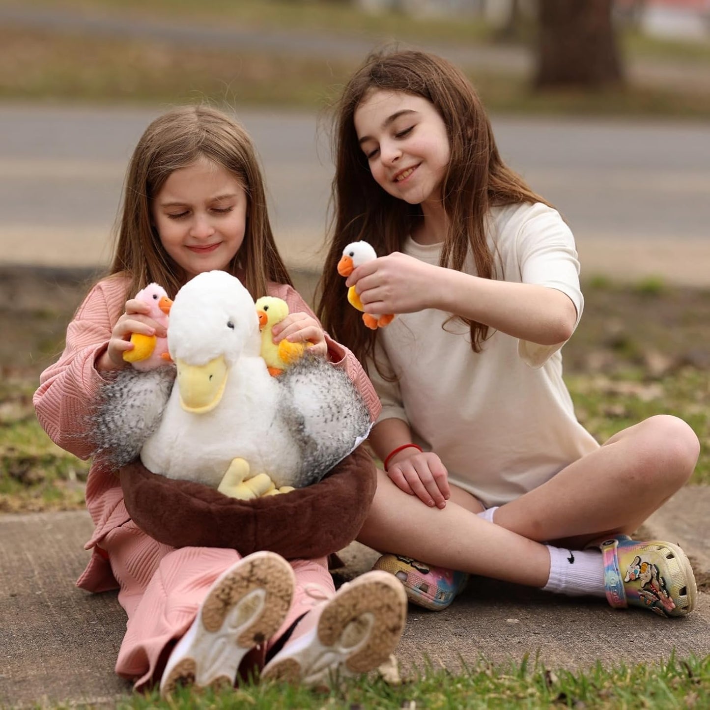 Lifelike Duck Stuffed Animals - Realistic Duckling Plush Toys - Stuffed Animal Babies with Their Mom - Stuffed Animals with Babies in the Belly - Farm Soft Toys - Cute Duck Plush Dolls - Christmas/Birthday/Baby Shower Gift Ideas - MorisMos Stuffed Animals